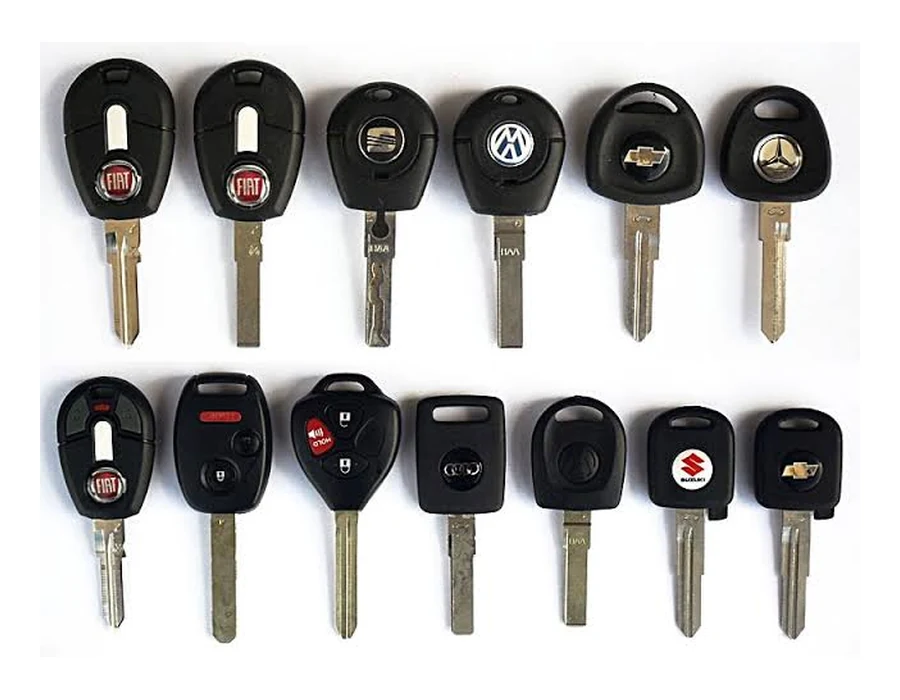 Diversos modelos de chaves automotivas
